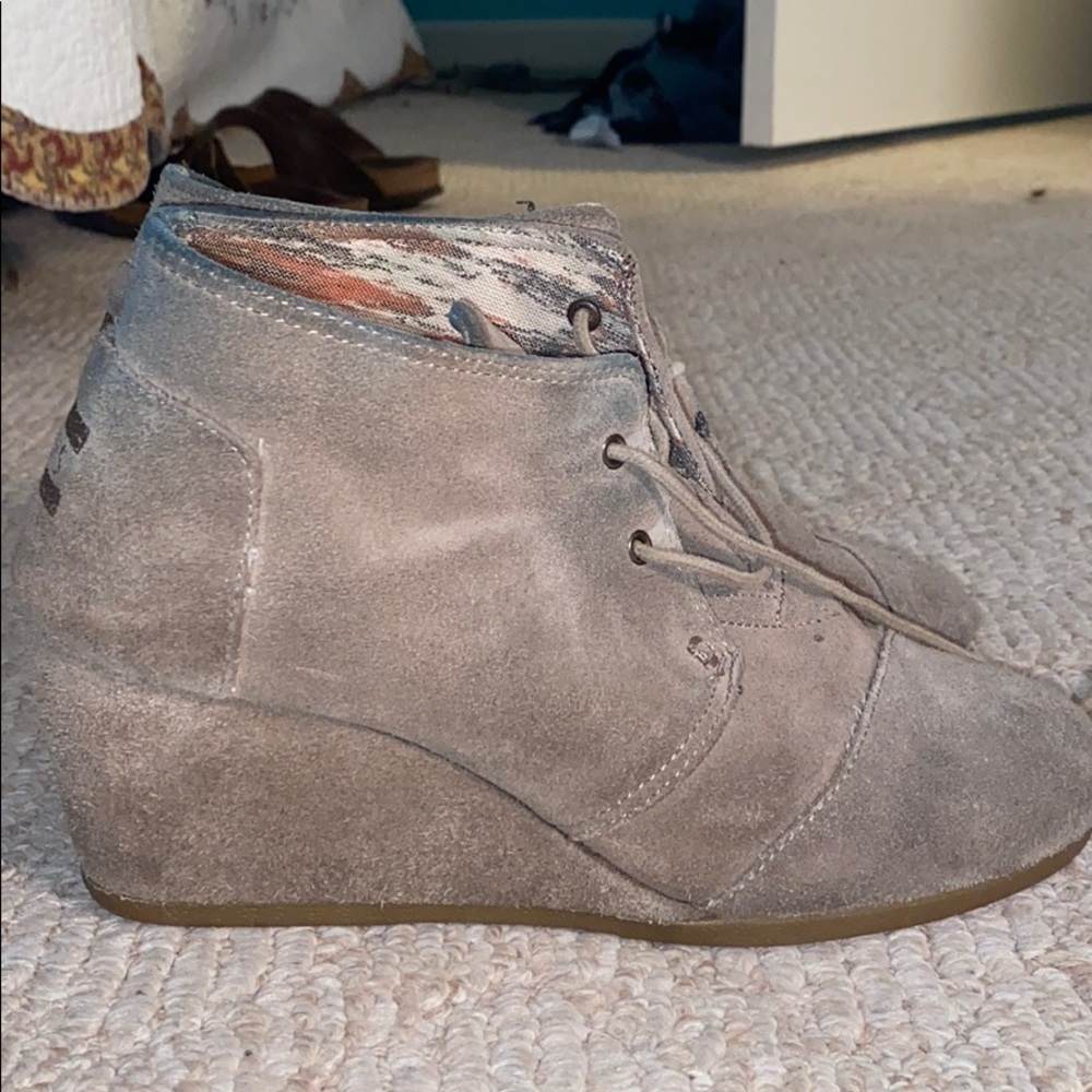 Toms Wedges